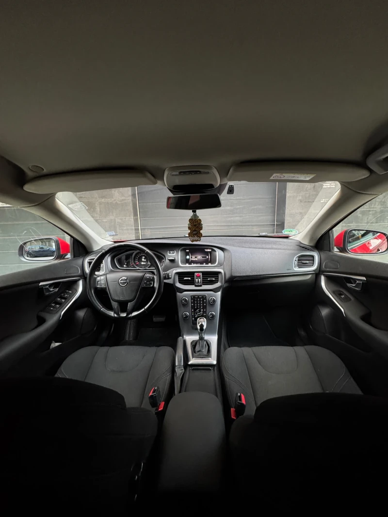 Volvo V40 2.0 d 150ps automatik, снимка 6 - Автомобили и джипове - 52677975