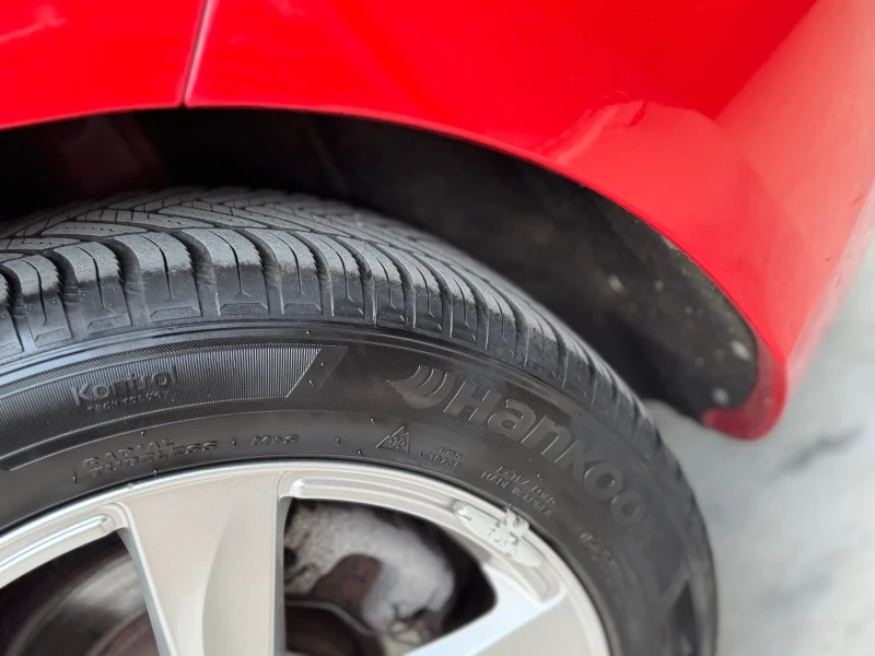 Volvo V40 2.0 d 150ps automatik, снимка 9 - Автомобили и джипове - 52677975