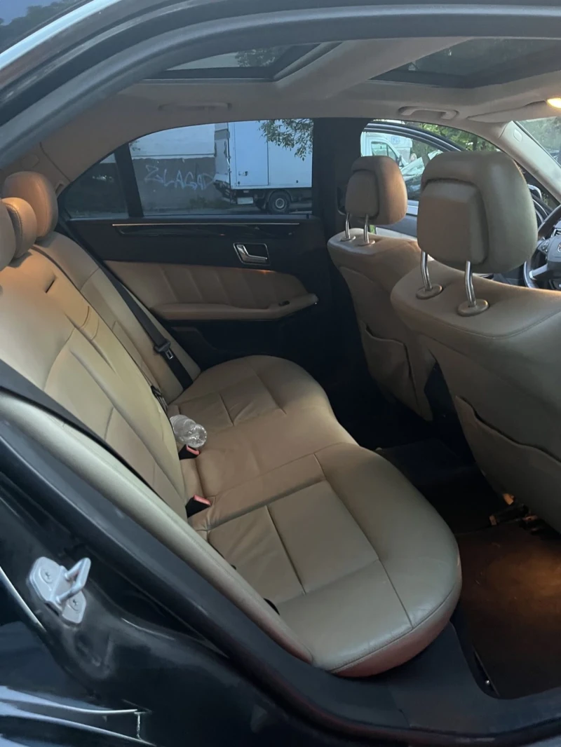 Mercedes-Benz E 350, снимка 13 - Автомобили и джипове - 52326278
