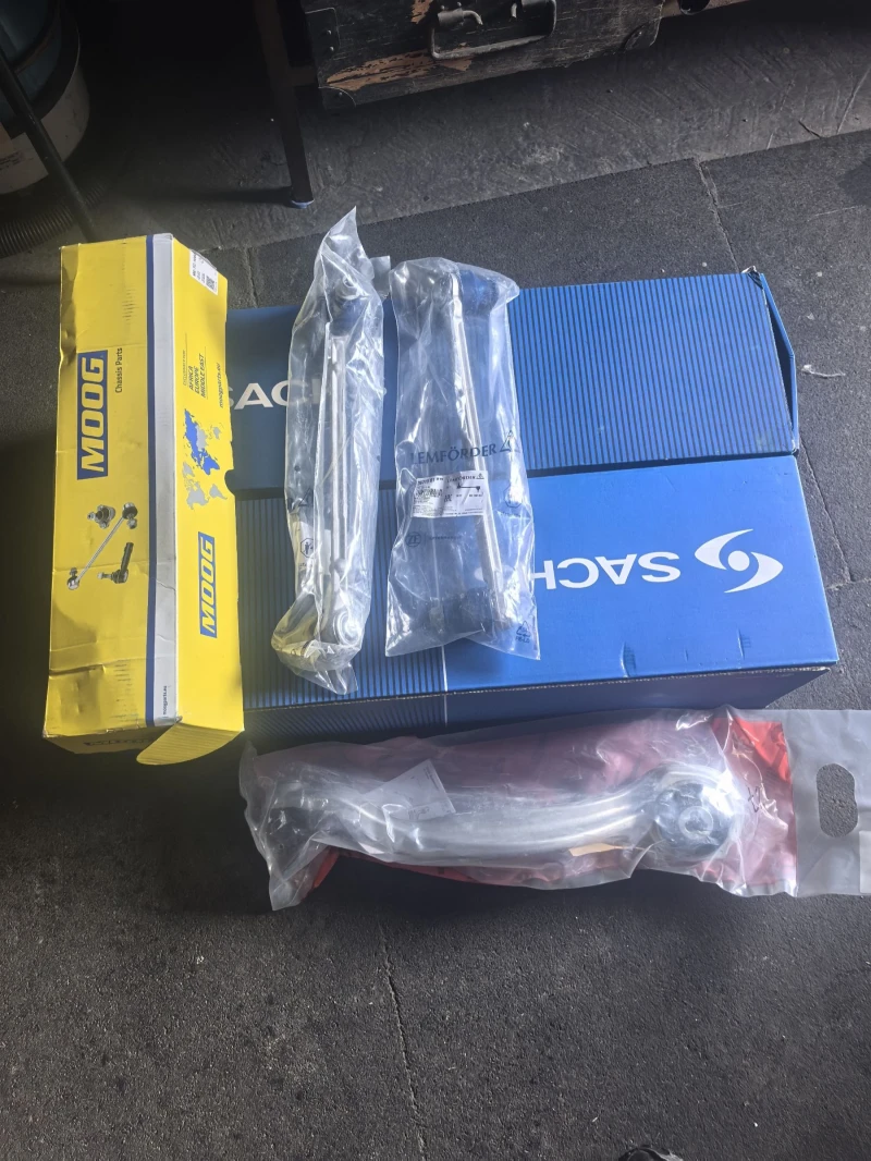 Mercedes-Benz E 350, снимка 16 - Автомобили и джипове - 52326278