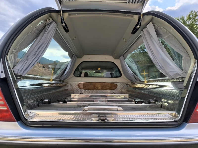 Mercedes-Benz E 270 Pilato, снимка 6 - Автомобили и джипове - 52054673