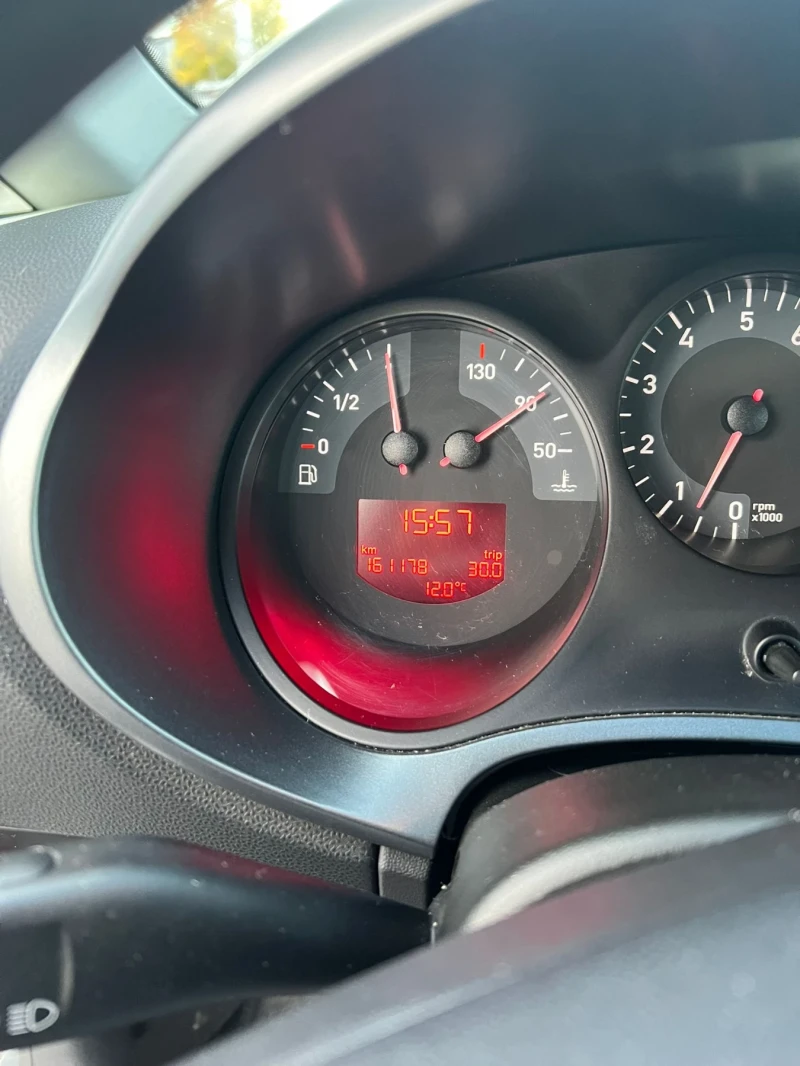 Seat Leon, снимка 7 - Автомобили и джипове - 52658237