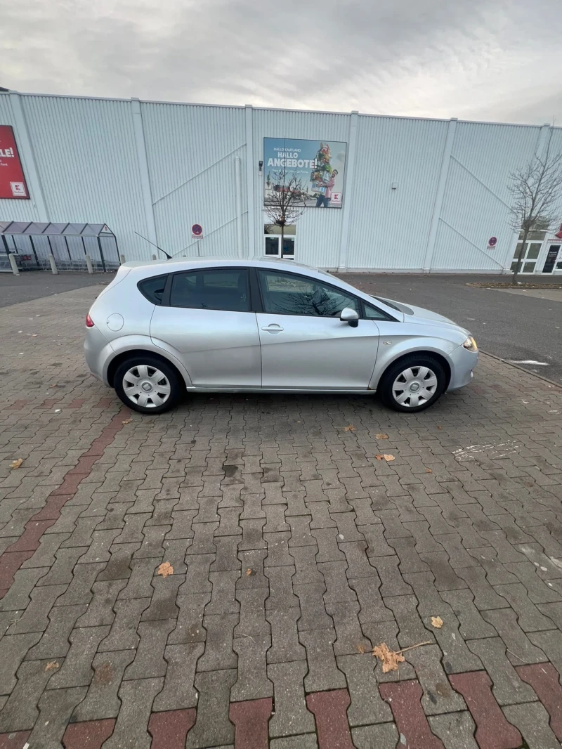 Seat Leon, снимка 2 - Автомобили и джипове - 52658237