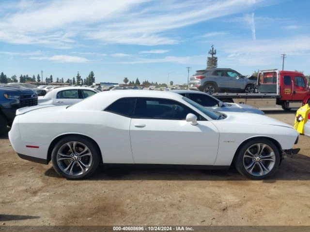 Dodge Challenger  R/T, снимка 14 - Автомобили и джипове - 47867502