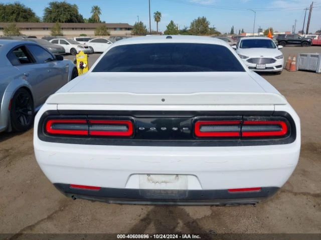 Dodge Challenger  R/T, снимка 17 - Автомобили и джипове - 47867502