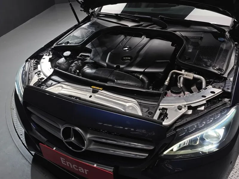 Mercedes-Benz C 180  - изображение 6