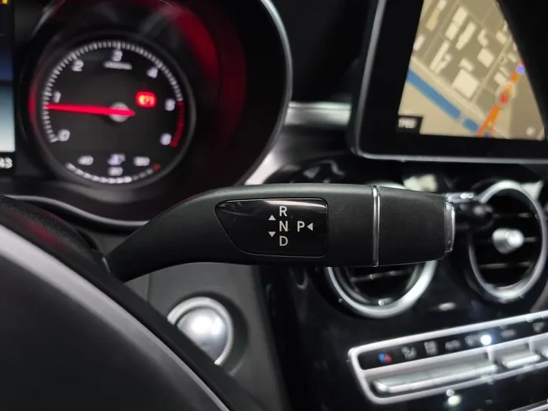 Mercedes-Benz C 180  - изображение 9