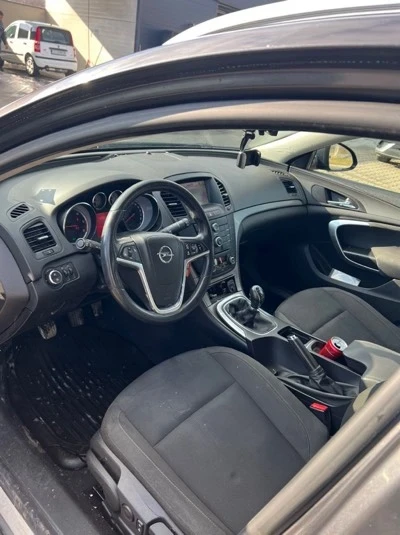 Opel Insignia 2, 0cdti , снимка 6 - Автомобили и джипове - 53564085