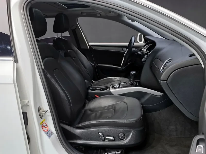 Audi A4 2.0 TDI, снимка 10 - Автомобили и джипове - 53678088