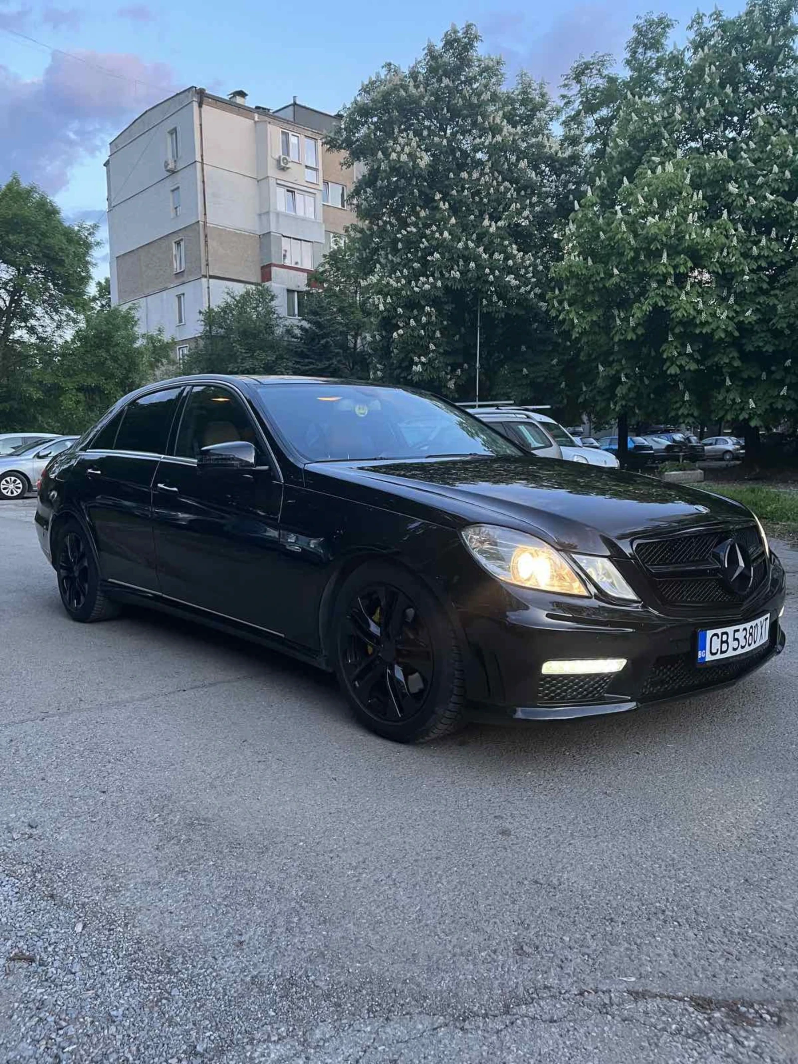 Mercedes-Benz E 350, снимка 1
