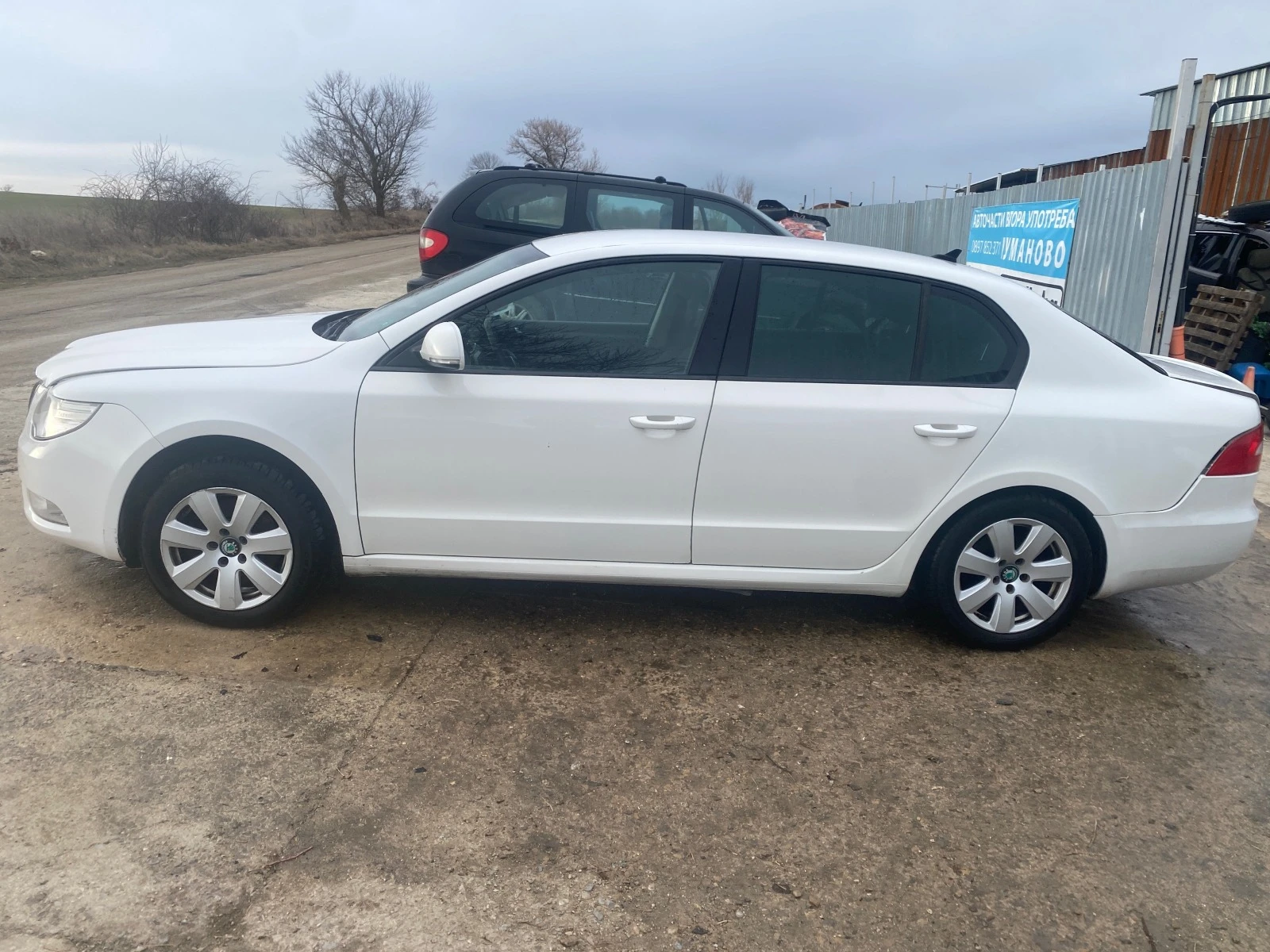 Skoda Superb 2.0 TDI 4x4 - изображение 4