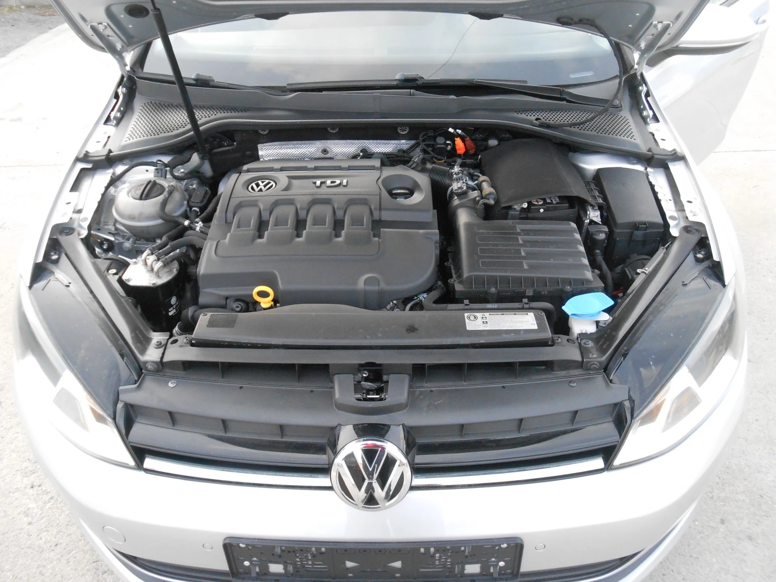 VW Golf sw-1.6d-Euro-5B - изображение 9