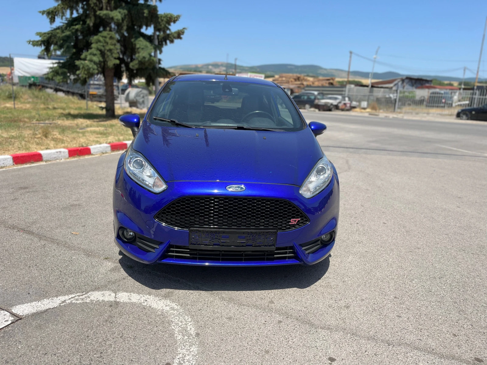 Ford Fiesta 1.6 ST - изображение 2