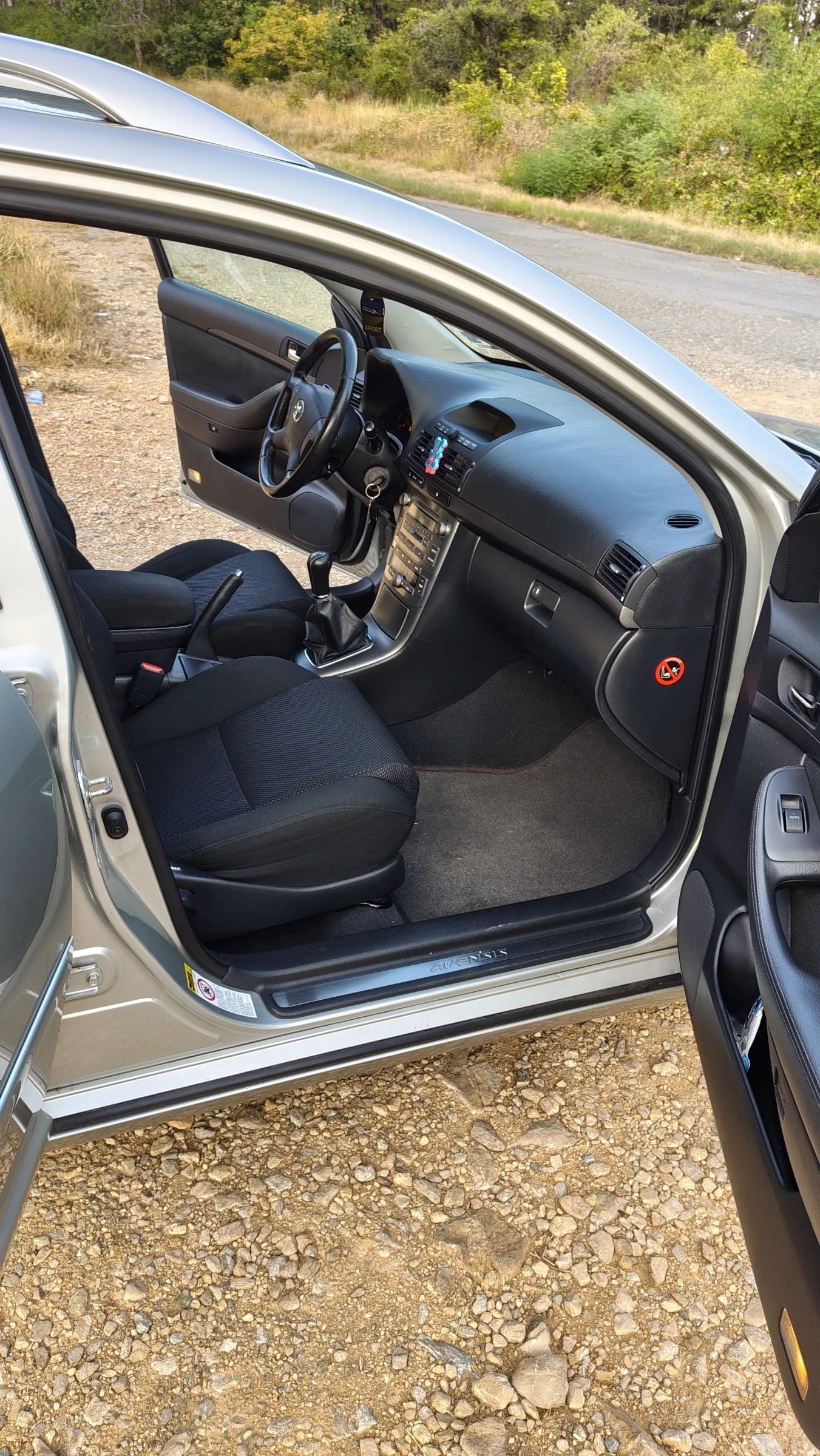 Toyota Avensis 2.0  | Mobile.bg   11