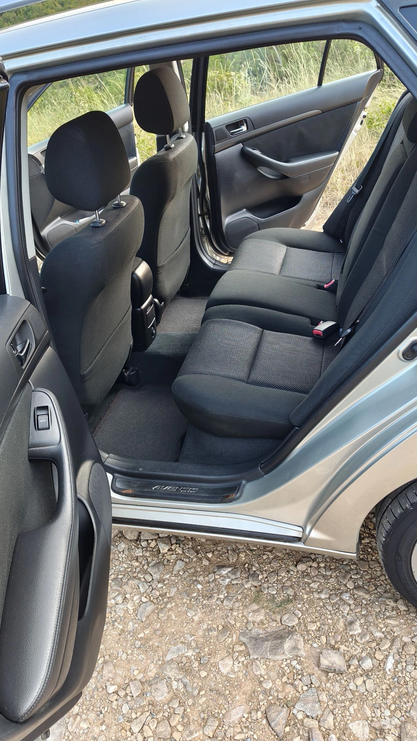 Toyota Avensis 2.0  | Mobile.bg   13