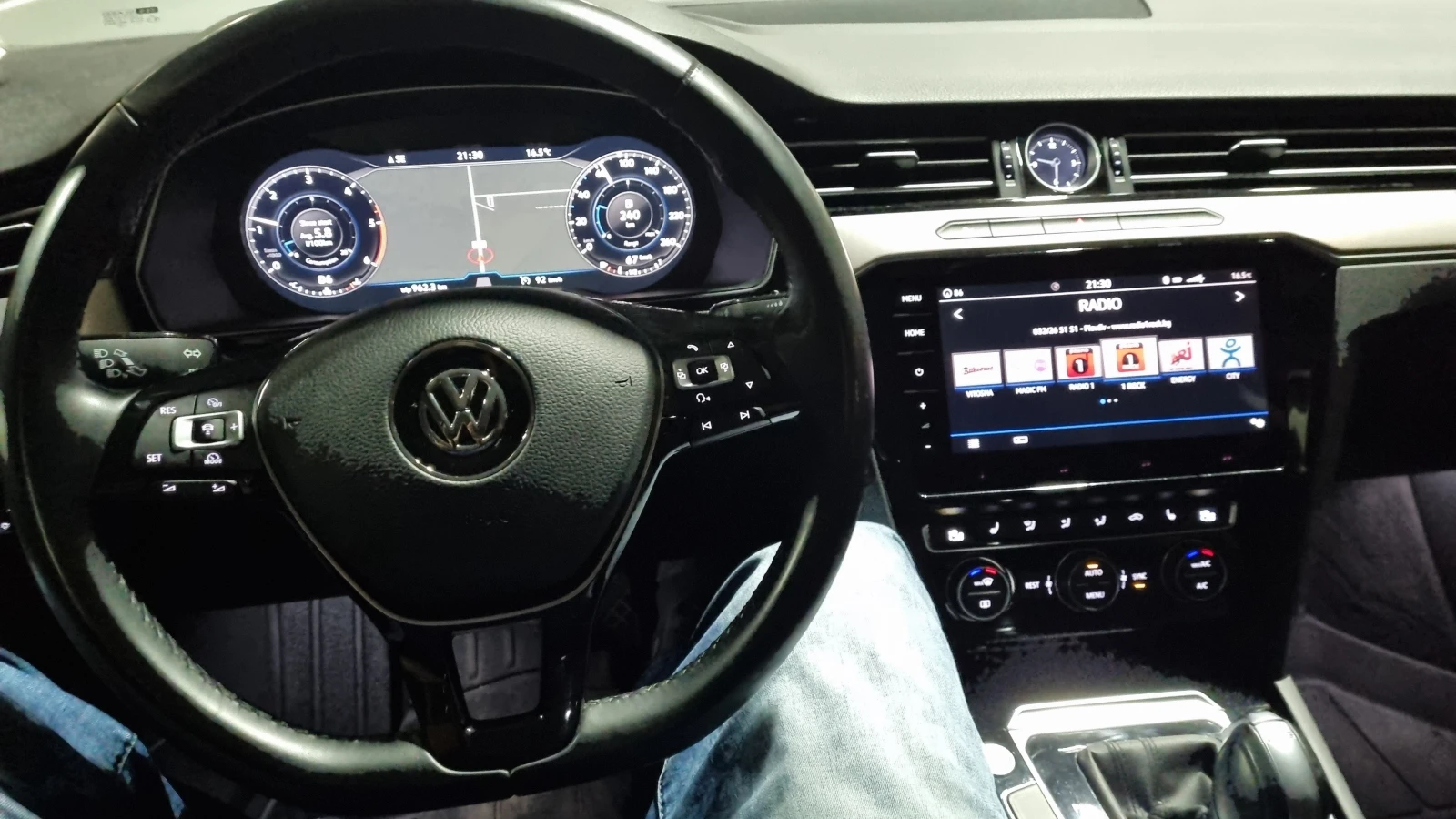 VW Passat Highline SCR, Navi, LED, 2.0 150 - изображение 10