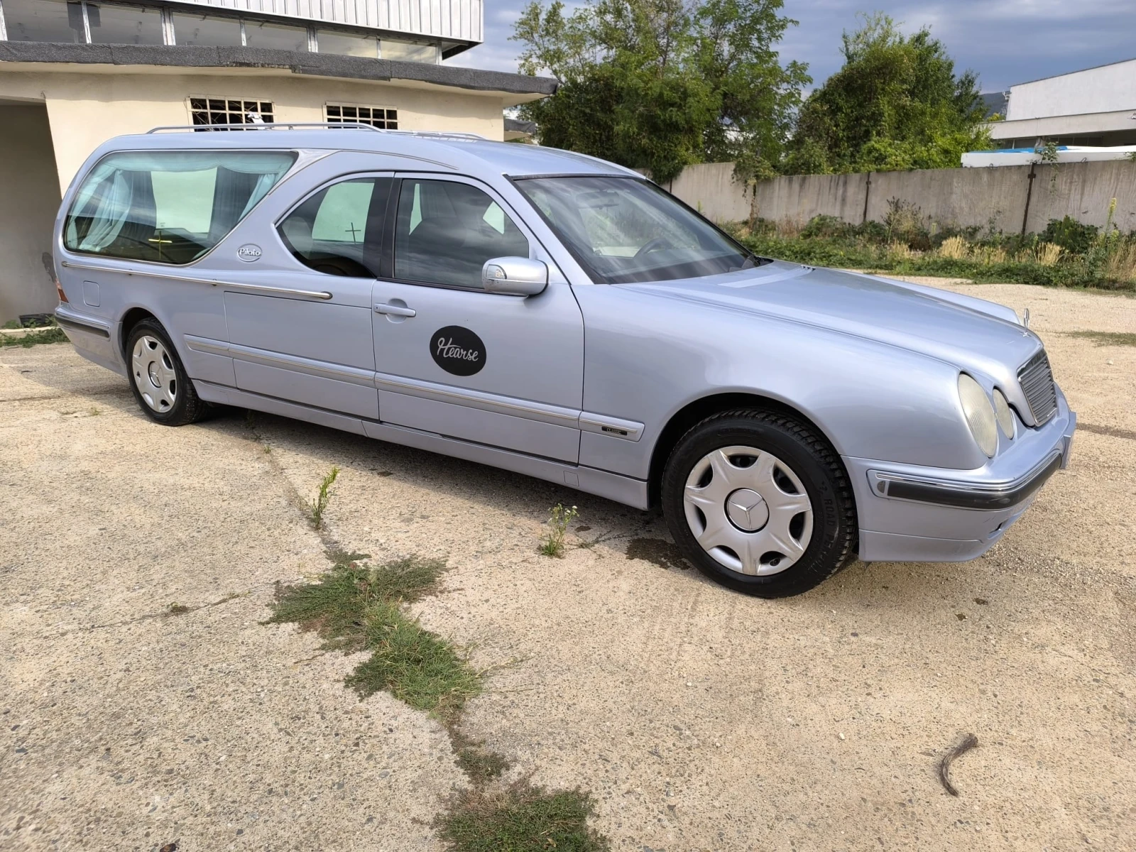 Mercedes-Benz E 270 Pilato - изображение 2