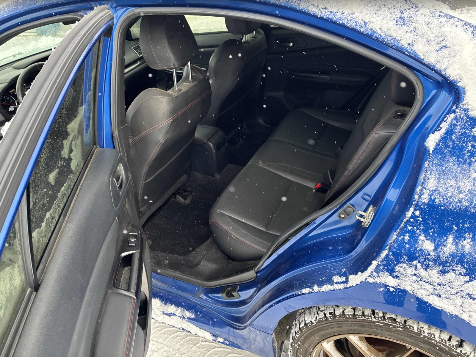 Subaru WRX Sport-tech  - изображение 10