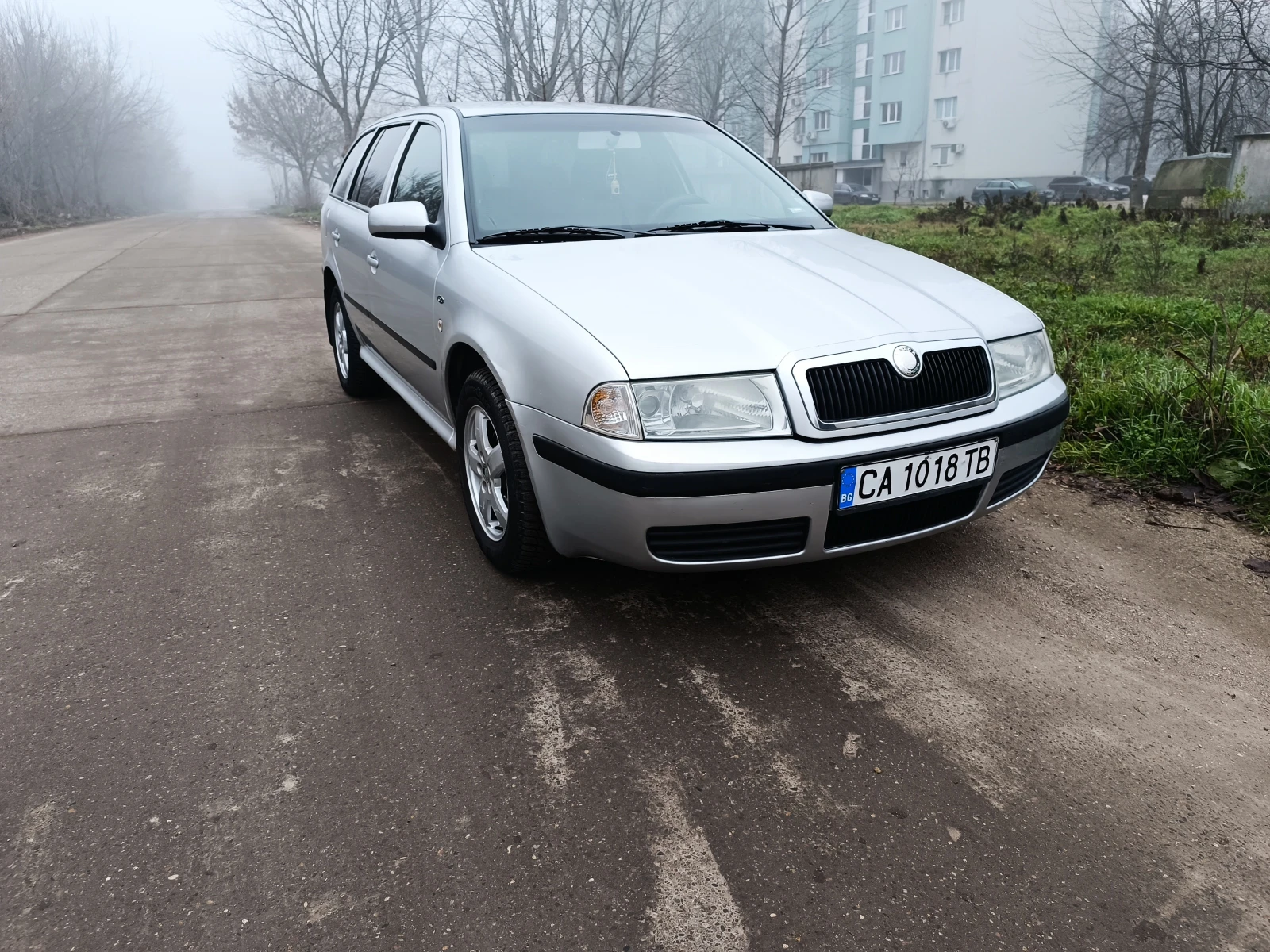 Skoda Octavia 2.0i - изображение 2