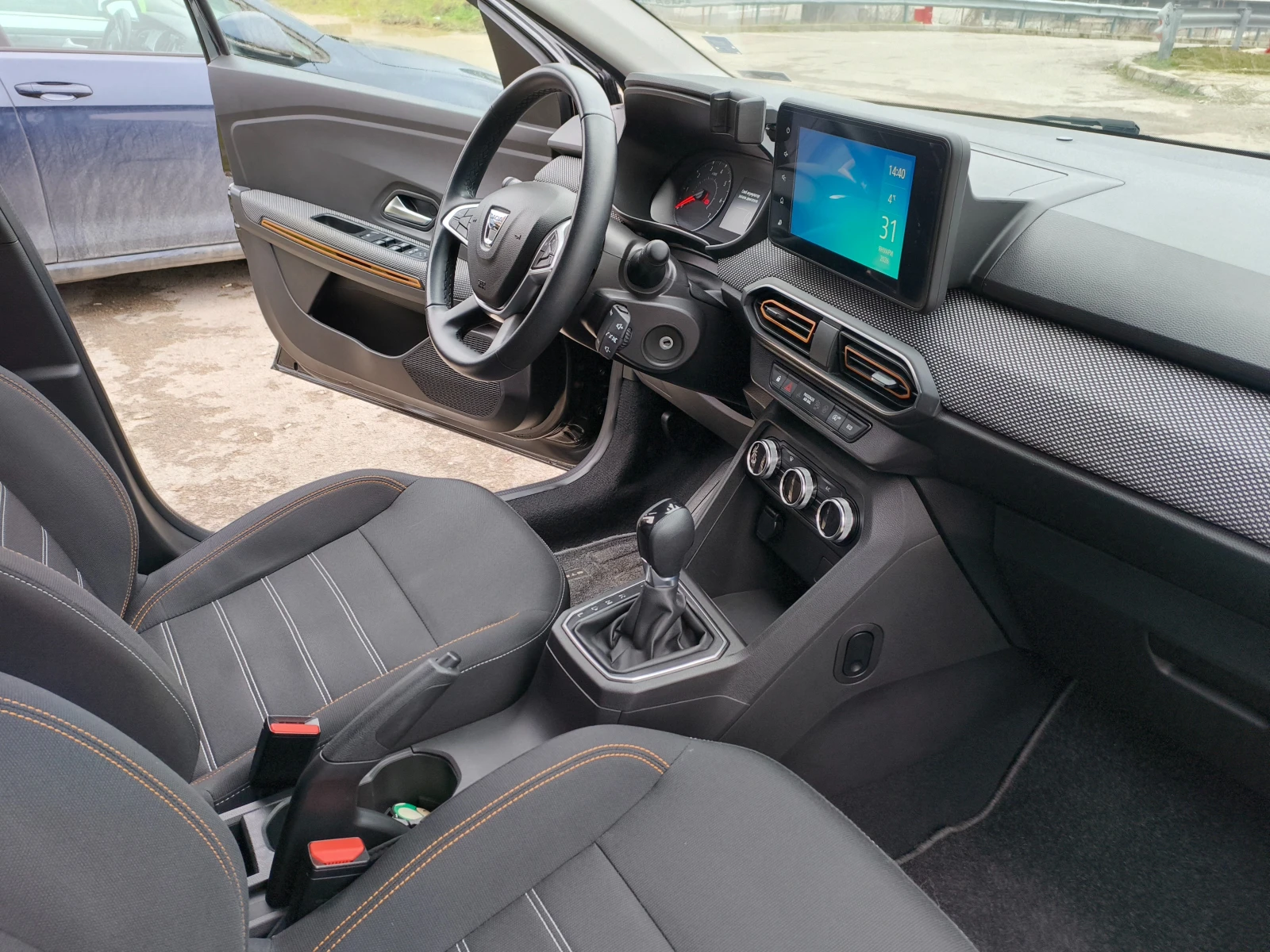 Dacia Sandero Stepway | Mobile.bg � ����������� 12