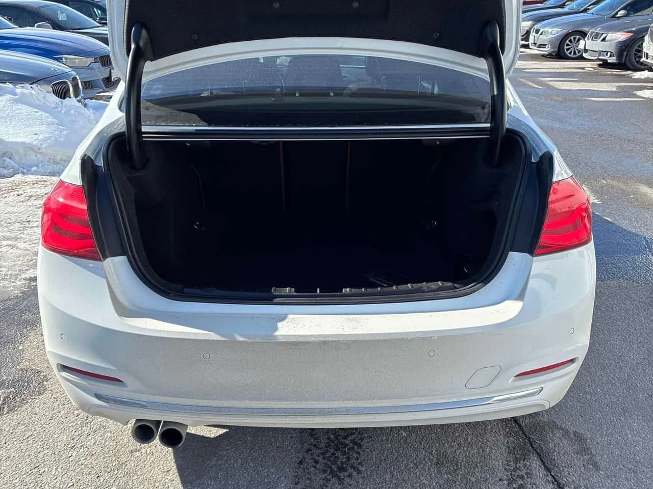 BMW 330 i xDrive/CARFAX/�������/���������������� �� BMW | Mobile.bg � ����������� 15