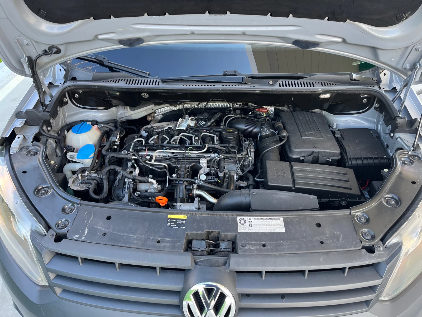 VW Caddy 1.6TDI, АВТОМАТ EURO5, снимка 16 - Автомобили и джипове - 53637327