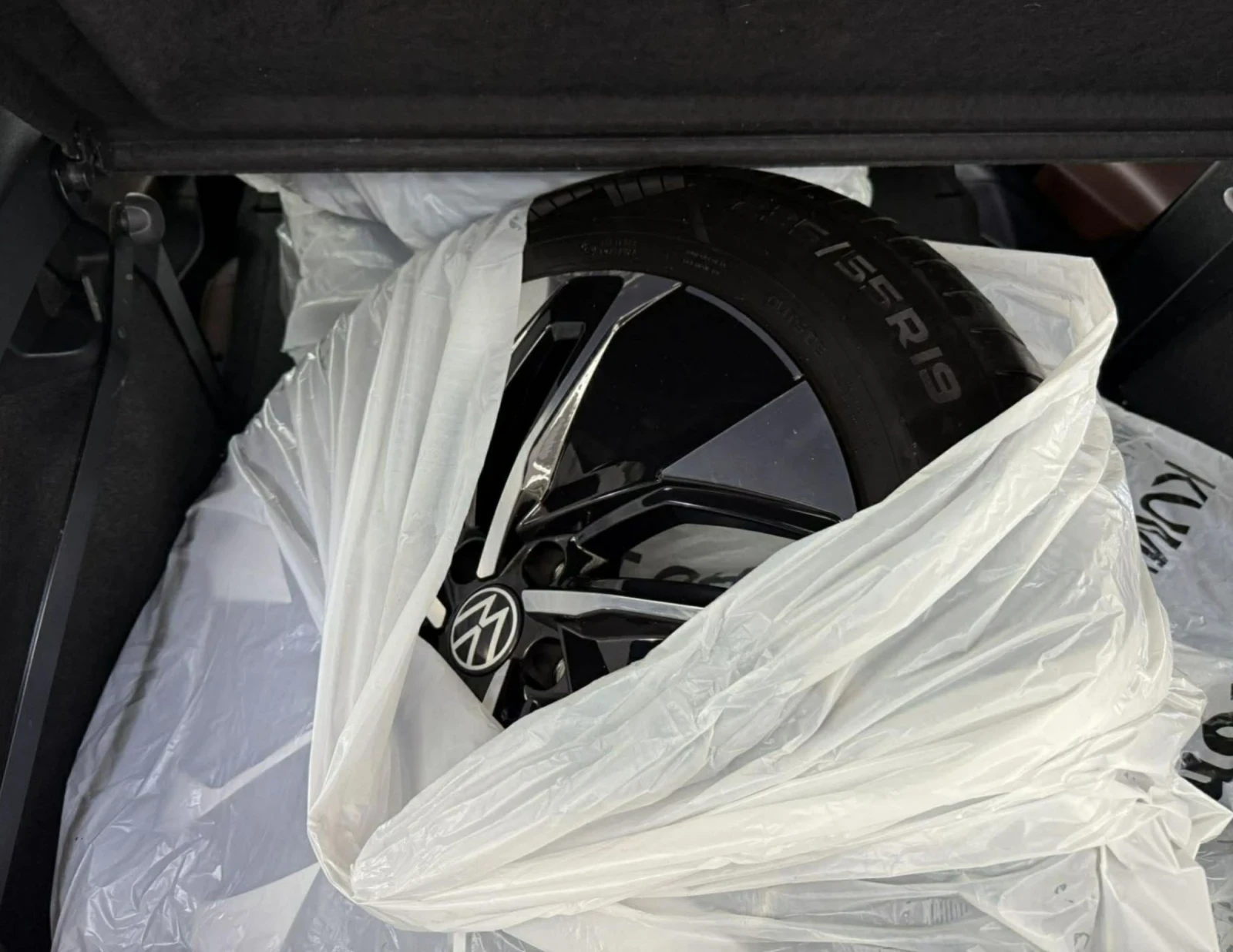 VW ID.4 82 KWh 150KW.KAMERA.LED.NAVI, снимка 16 - Автомобили и джипове - 53835450