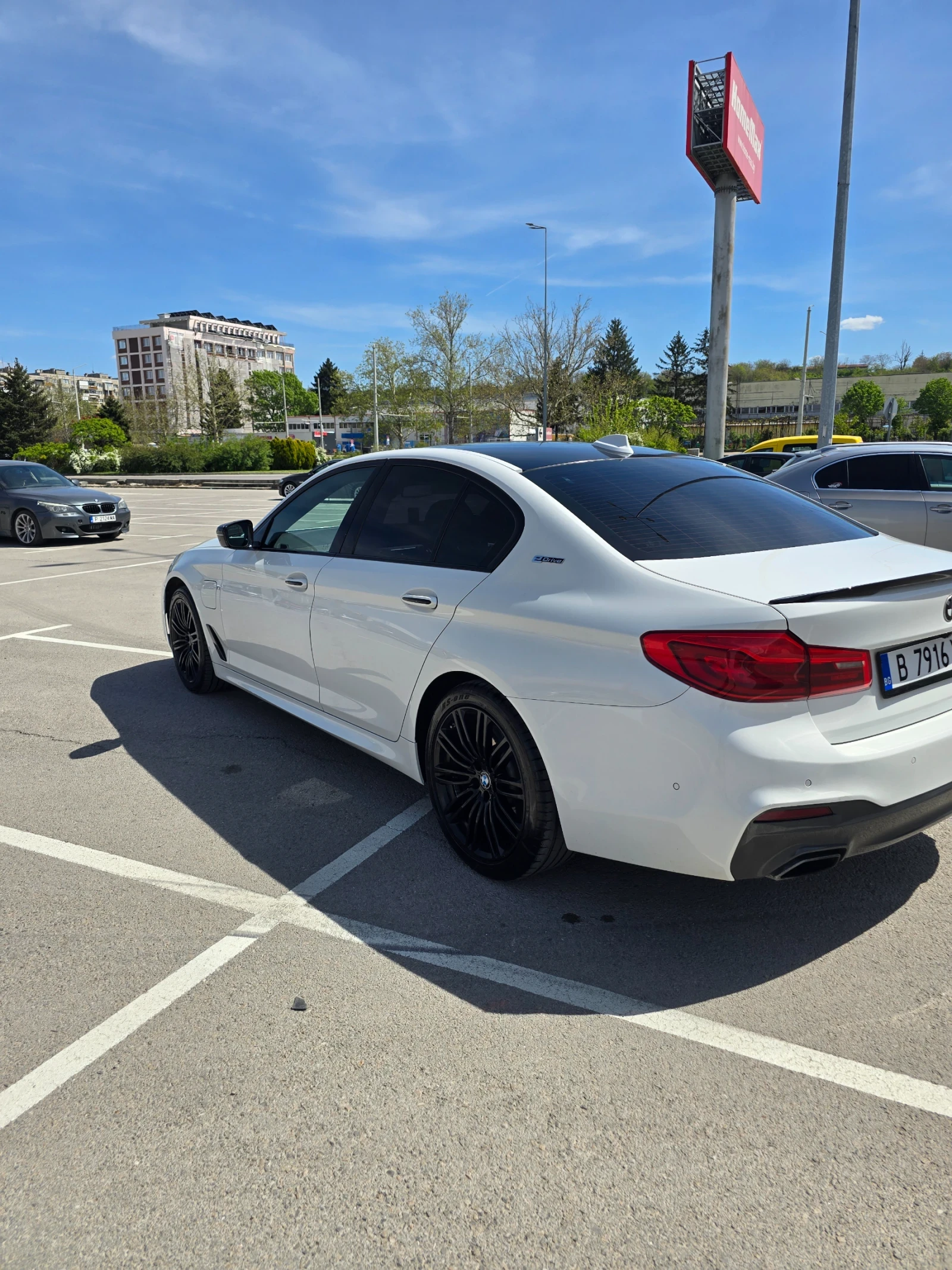 BMW 530E, снимка 12 - Автомобили и джипове - 54349349