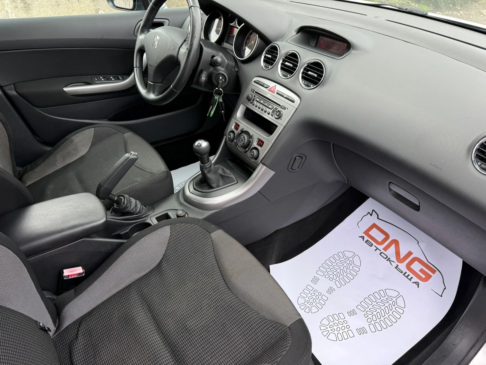 Peugeot 308 1, 600 EURO5, снимка 9 - Автомобили и джипове - 54382314