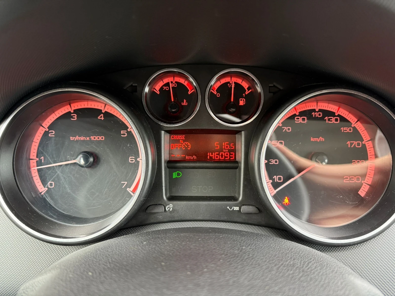 Peugeot 308 1, 600 EURO5, снимка 12 - Автомобили и джипове - 54382314