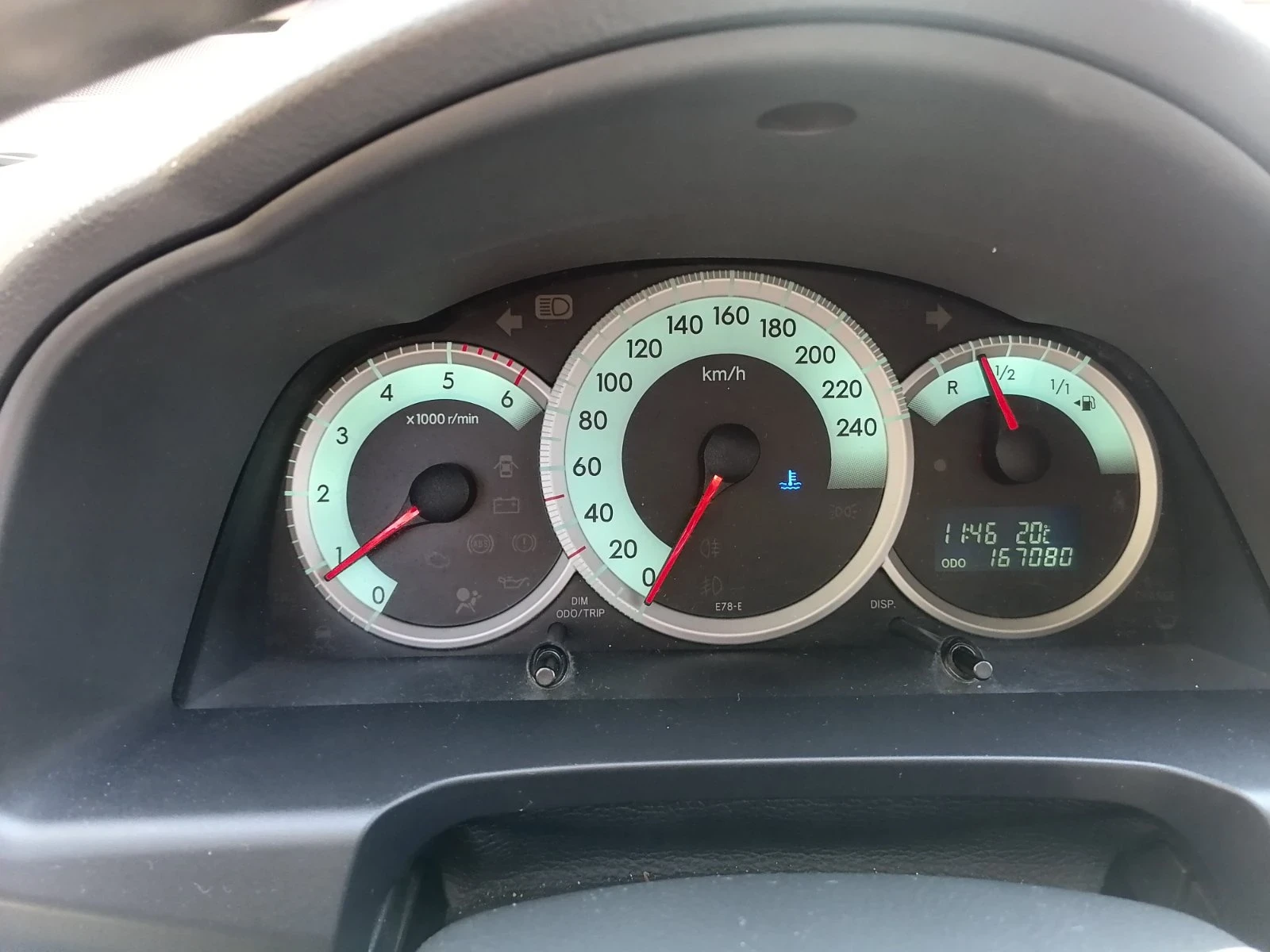 Toyota Corolla Версо, снимка 7 - Автомобили и джипове - 54622736
