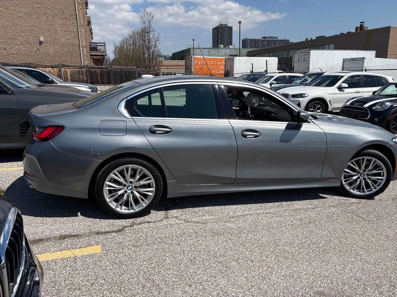 BMW 330 * xDrive * ПОДГРЕВИ * NAVI, снимка 3 - Автомобили и джипове - 54716538