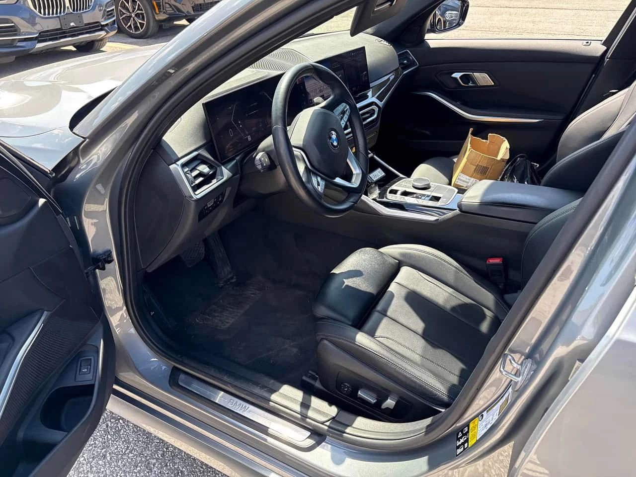 BMW 330 * xDrive * ПОДГРЕВИ * NAVI, снимка 5 - Автомобили и джипове - 54716538