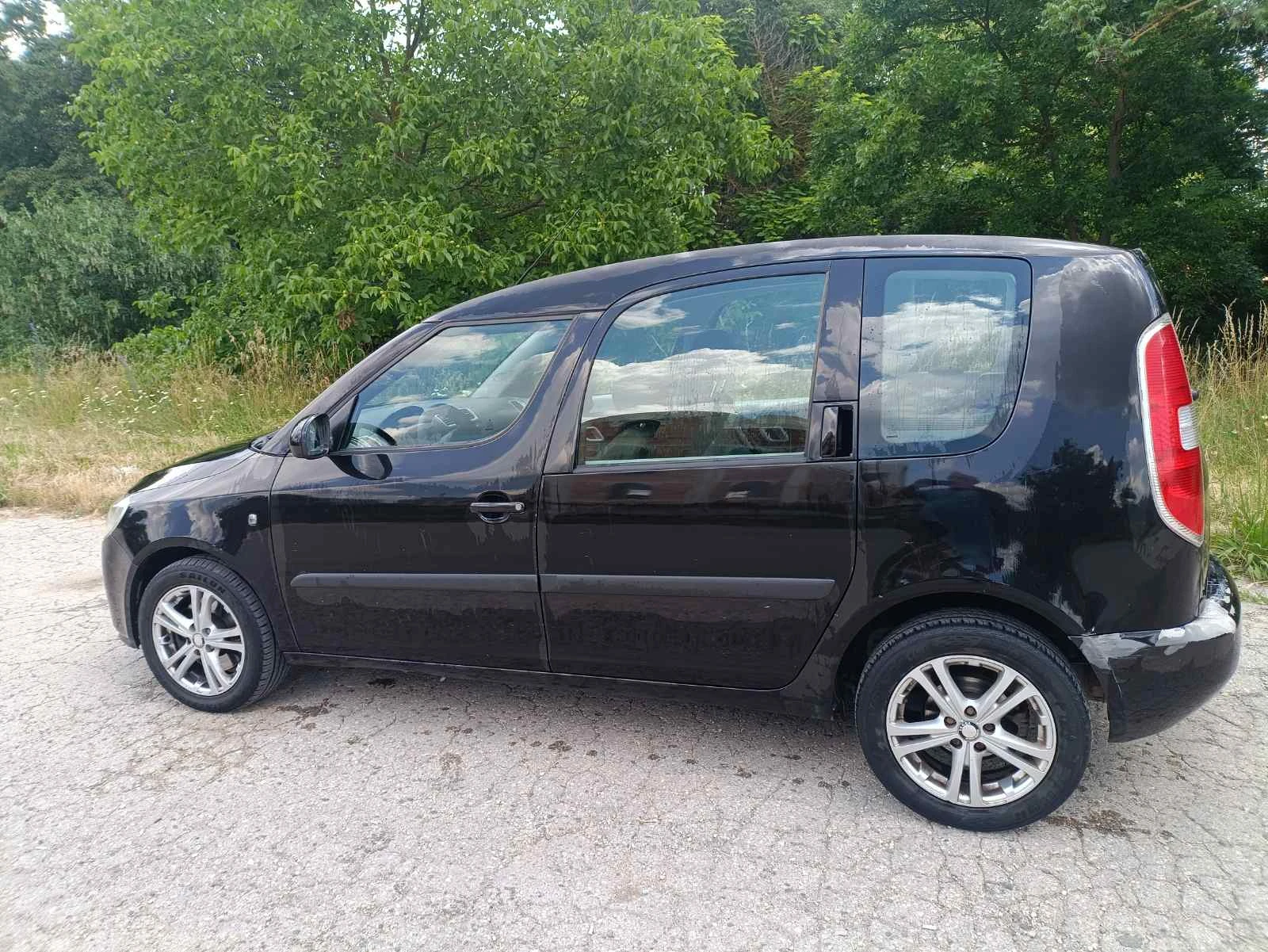 Skoda Roomster, снимка 2 - Автомобили и джипове - 54987092