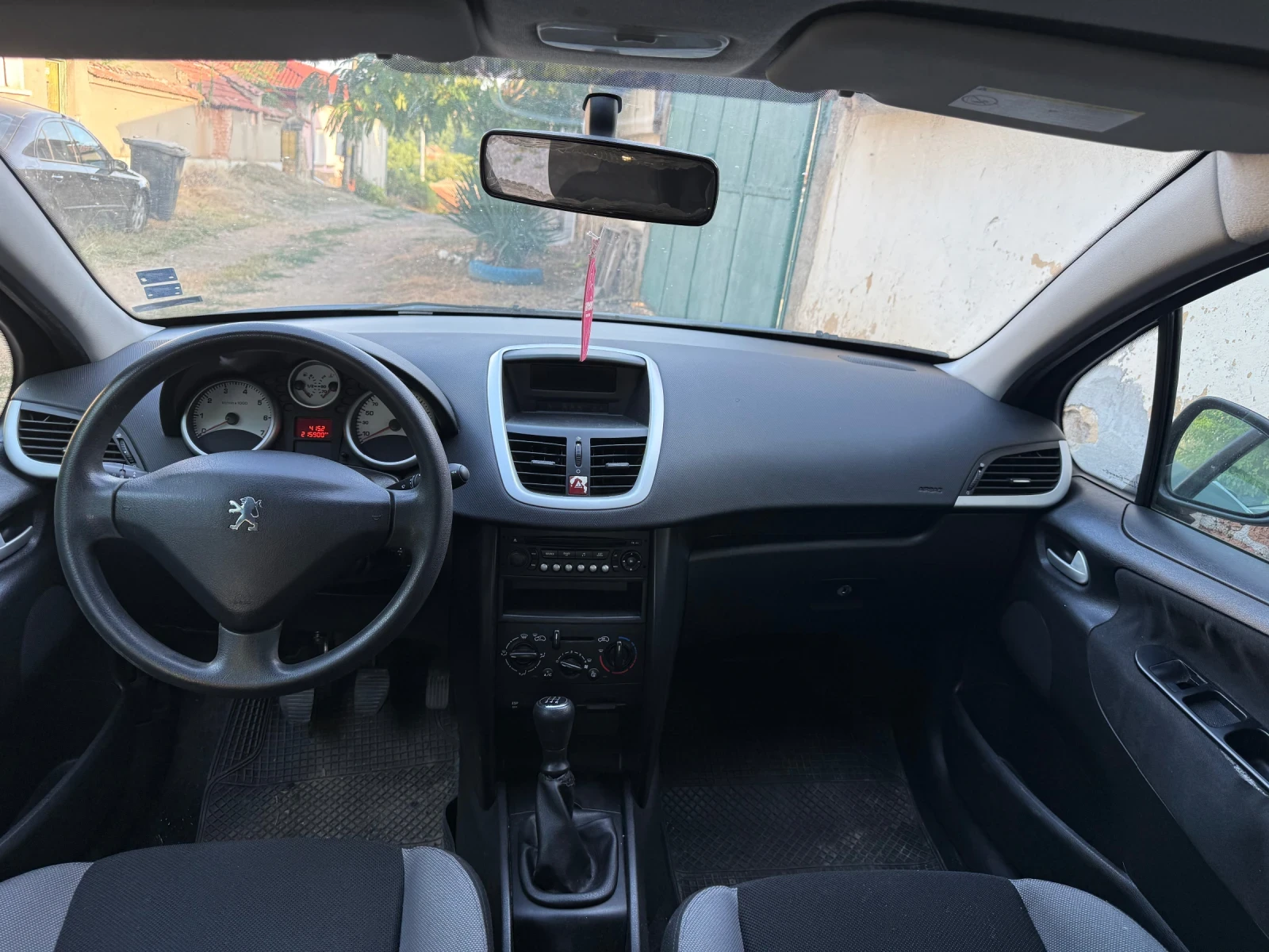 Peugeot 207 Peugeot 207 1.4i 16V   75 �.�. | Mobile.bg � ����������� 4