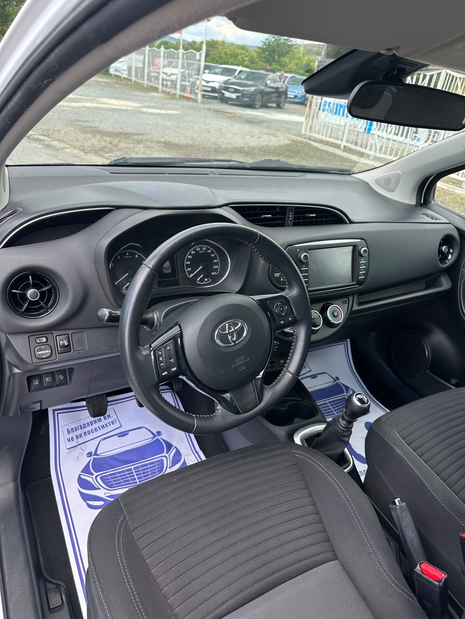 Toyota Yaris FACELIFT ШВЕЙЦАРИЯ, снимка 7 - Автомобили и джипове - 55393045