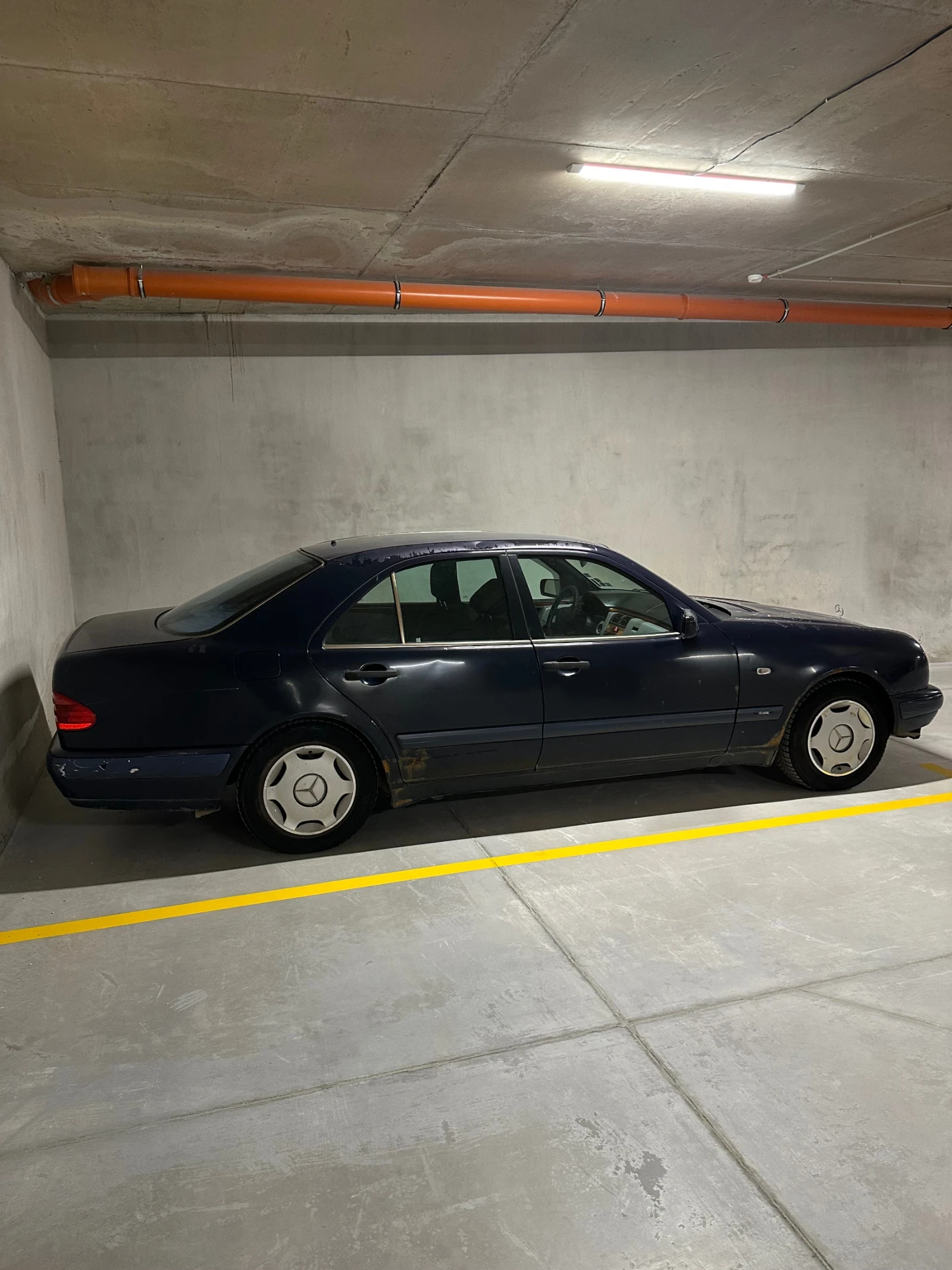 Mercedes-Benz E 250, снимка 3 - Автомобили и джипове - 55565808