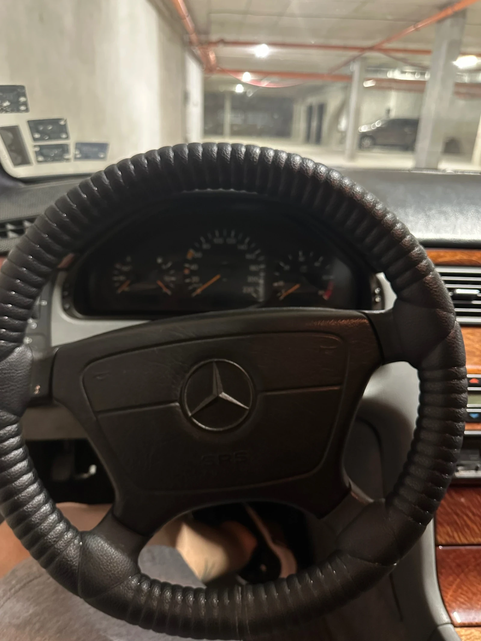 Mercedes-Benz E 250, снимка 8 - Автомобили и джипове - 55565808