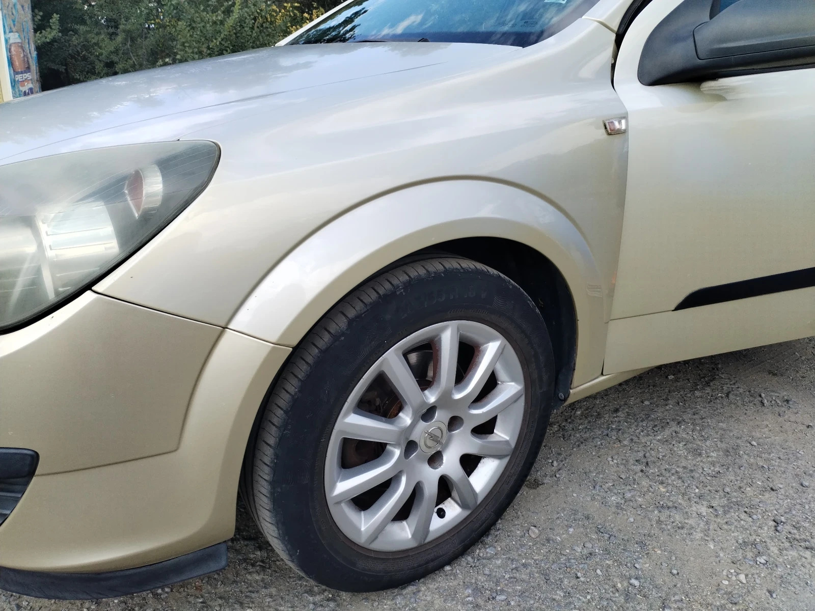 Opel Astra Н, снимка 2 - Автомобили и джипове - 55673919