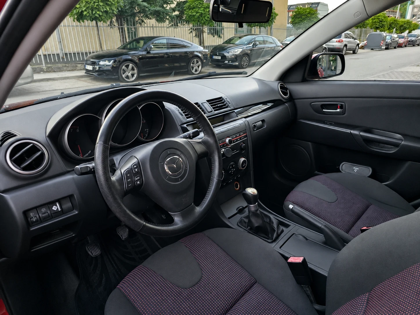 Mazda 3, снимка 2 - Автомобили и джипове - 55684839