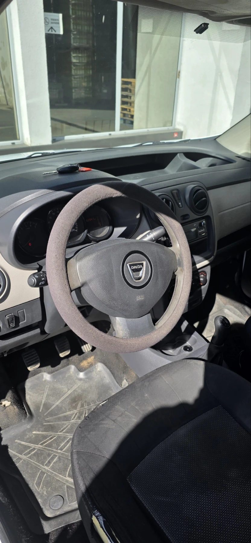 Dacia Dokker 1, 6 газ, снимка 3 - Автомобили и джипове - 55999301