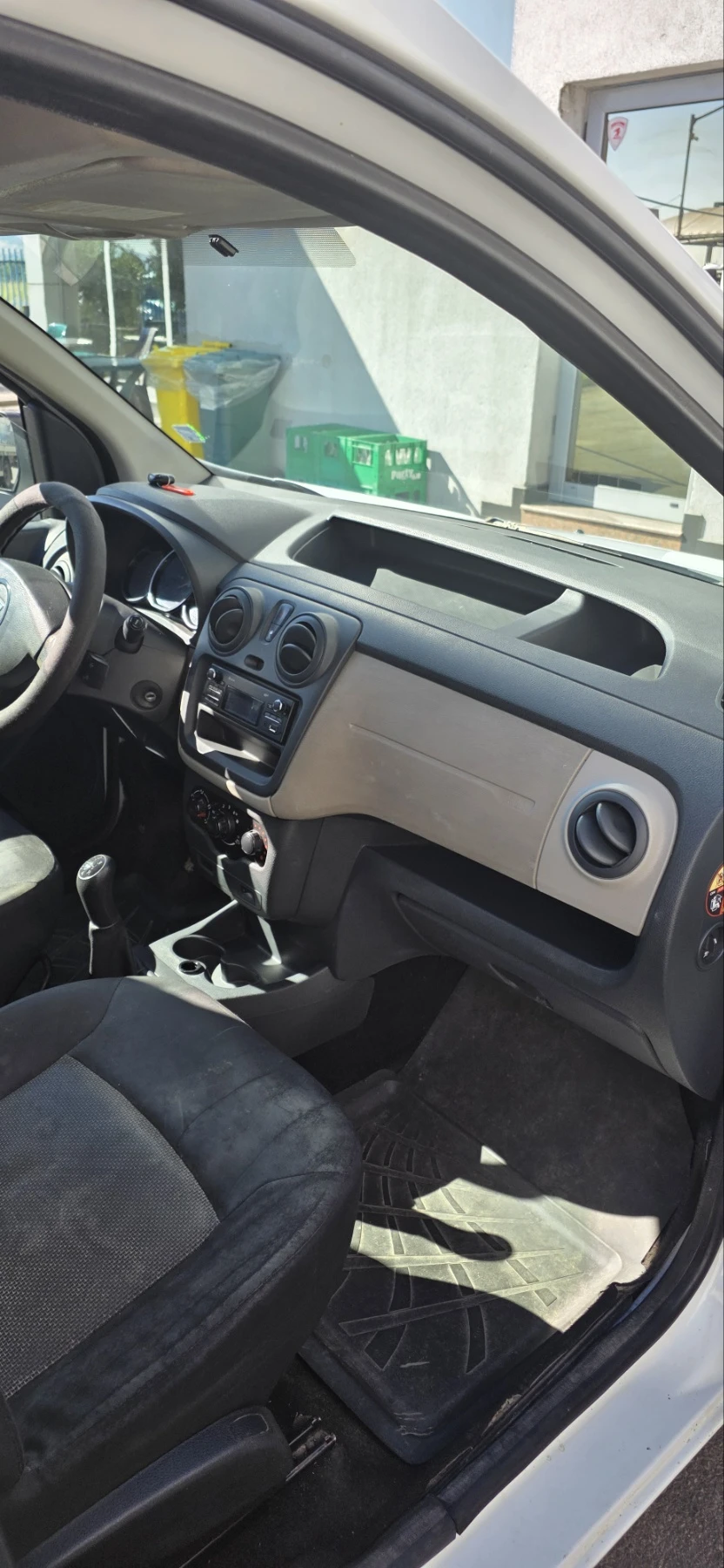 Dacia Dokker 1, 6 газ, снимка 4 - Автомобили и джипове - 55999301