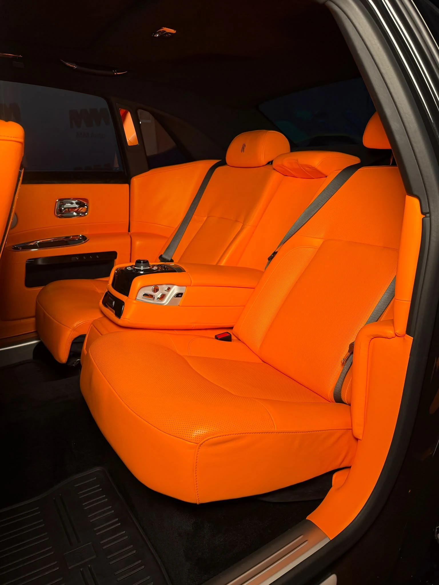Rolls-Royce Ghost | Mobile.bg � ����������� 15