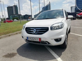 Renault Koleos 2.5i 4x4, снимка 2