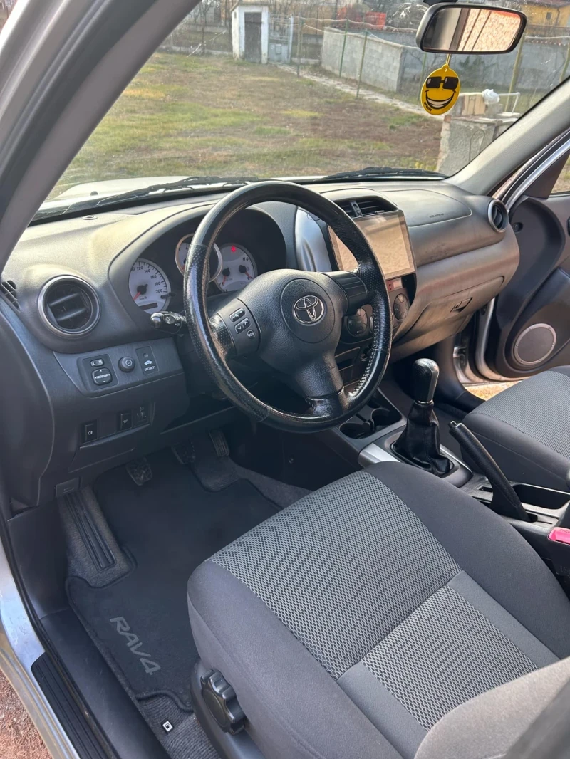 Toyota Rav4, снимка 9 - Автомобили и джипове - 48961194