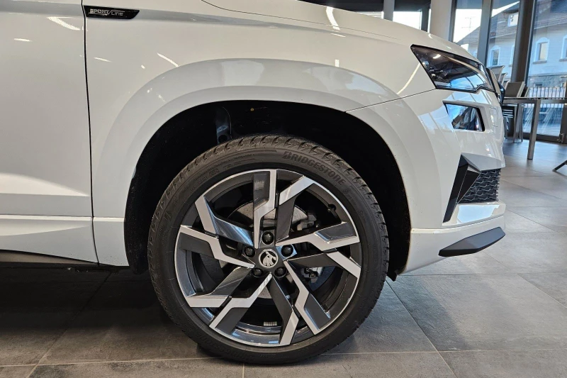 Skoda Karoq 2.0 TDI DSG 4x4 Sportline , снимка 4 - Автомобили и джипове - 49305159