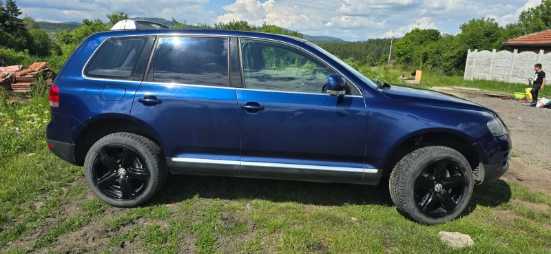 VW Touareg, снимка 3 - Автомобили и джипове - 53145652
