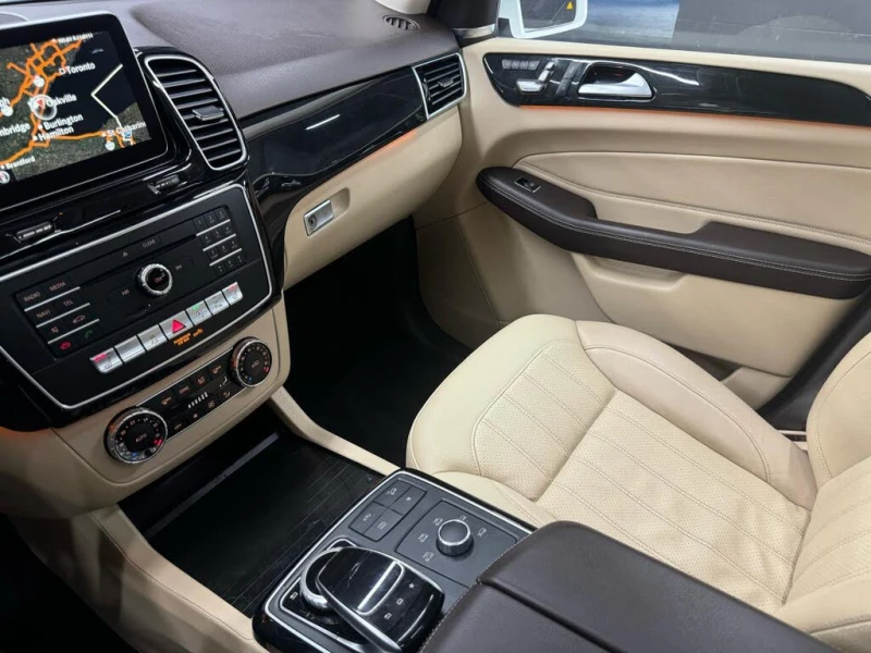 Mercedes-Benz GLE 350 MULTIBEAM LED* HARMAN/KARDON* PANORAMA* ВЪЗДУХ* , снимка 9 - Автомобили и джипове - 52670825