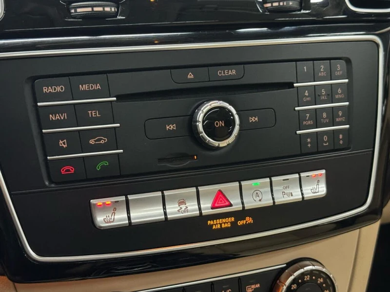 Mercedes-Benz GLE 350 MULTIBEAM LED* HARMAN/KARDON* PANORAMA* ВЪЗДУХ* , снимка 13 - Автомобили и джипове - 52670825