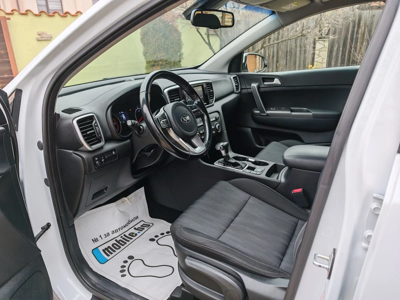 Kia Sportage 1.6CRDI-КАМЕРА-Car Play-Android Auto, снимка 7 - Автомобили и джипове - 52811751